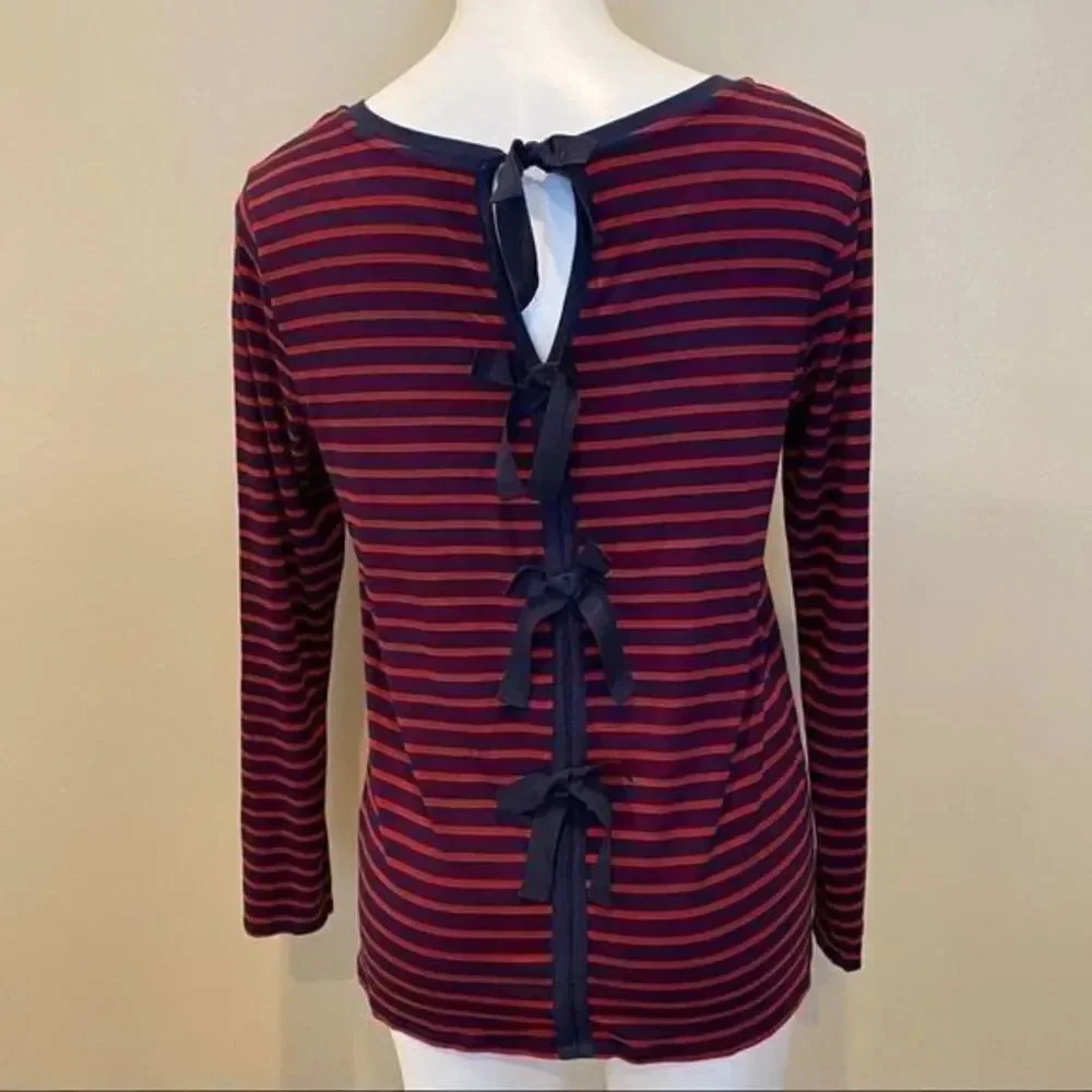 Cupio striped v neck with bows in the back
